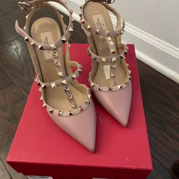 Valentino - Picture 4 of 12